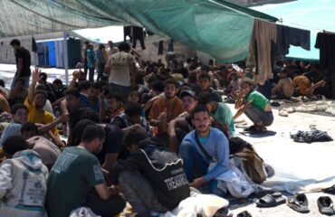 Νέες καραβιές παράνομων μεταναστών: Εντοπίστηκαν 165 άτομα ανοιχτά της Καλαμάτας και της Γαύδου