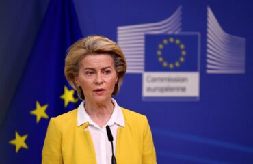 Φον ντερ Λάιεν: Έλληνες δασοκομάντος πήγαν στις πυρκαγιές της Ισπανίας