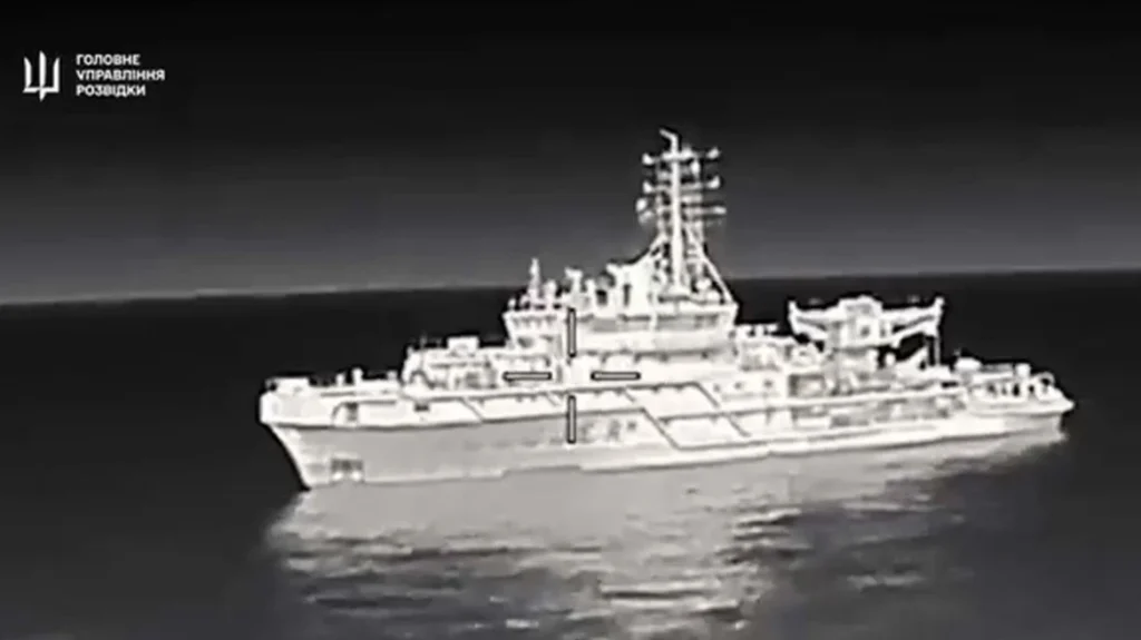 Οι Ουκρανοί ανακοίνωσαν ότι κτύπησαν με drone πλοίο του ρωσικού στόλου στη Μαύρη Θάλασσα [βίντεο]