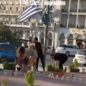 Αθήνα: Λοχίας των ΙDF o 29χρονος Ισραηλινός που συνεπλάκη με Παλαιστίνιους στο Σύνταγμα