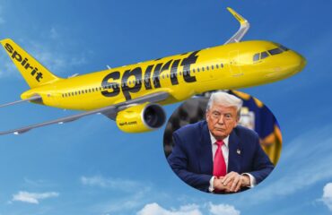 «Στρίψτε προς τα δεξιά 20°»: Αεροσκάφος της Spirit Airlines βρέθηκε στην ίδια πορεία με το Air Force One του Ν.Τραμπ