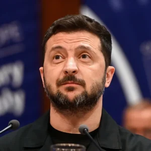 Ακόμα και το φιλο-ουκρανικό Foreign Policy αποδομεί τον Β.Ζελένσκι: «Δεν έχει επαφή με την πραγματικότητα»