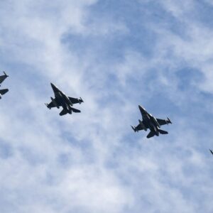 Η ΠΑ θα συμμετάσχει ταυτόχρονα σε τέσσερις διεθνείς ασκήσεις