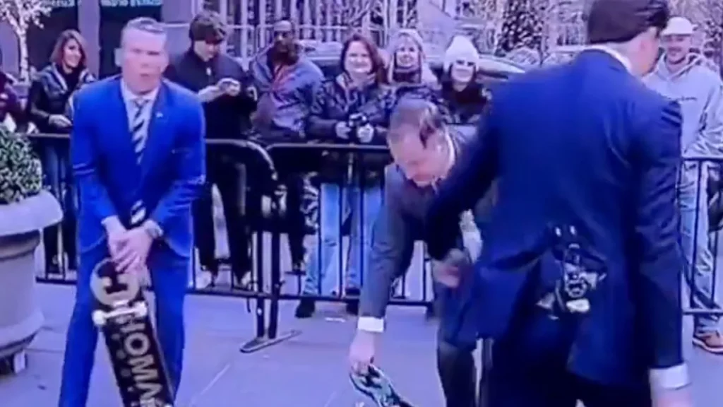 Ο Αμερικανός ΥΠΑΜ Πιτ Χέγκσεθ πήγε να δείξει τις ικανότητές του στο skateboard & χτύπησε στη… γεννητική περιοχή!