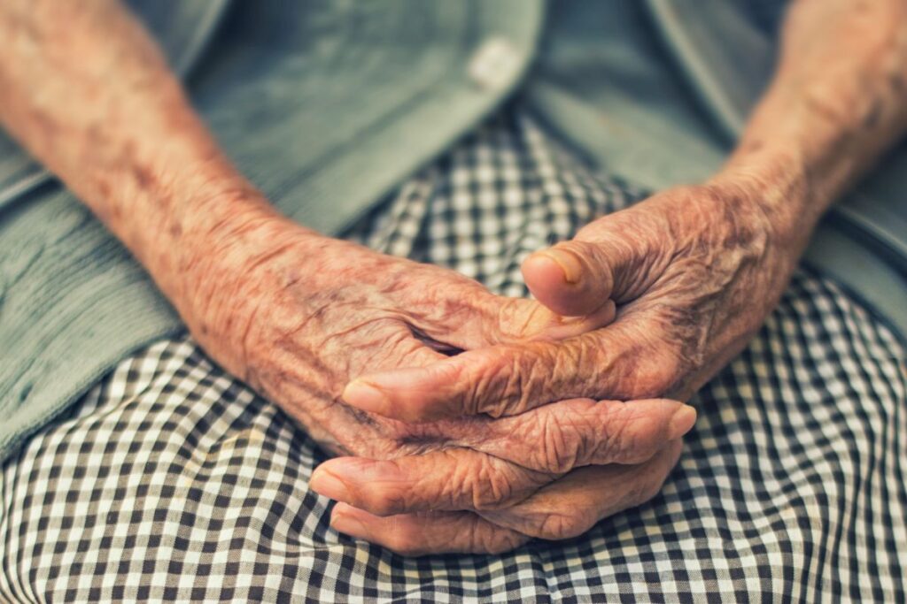 Λαμία: Καταδικάστηκε άνδρας που απειλούσε την 93χρονη μητέρα του να αλλάξει τη διαθήκη της