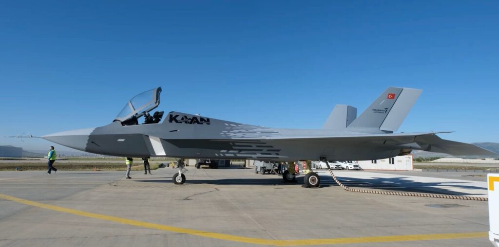 Να μαζέψουν τα ασυμμάζευτα θέλουν οι Τούρκοι μετά τον σάλο για σενάρια διαδοχής του Ρ.Τ.Ερντογάν: Τι λένε για τα ΚΑΑΝ