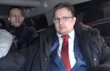 Bίντεο: H στιγμή που η FSB συλλαμβάνει Ρώσο διπλωμάτη – Κατηγορείται για διαρροή πληροφοριών