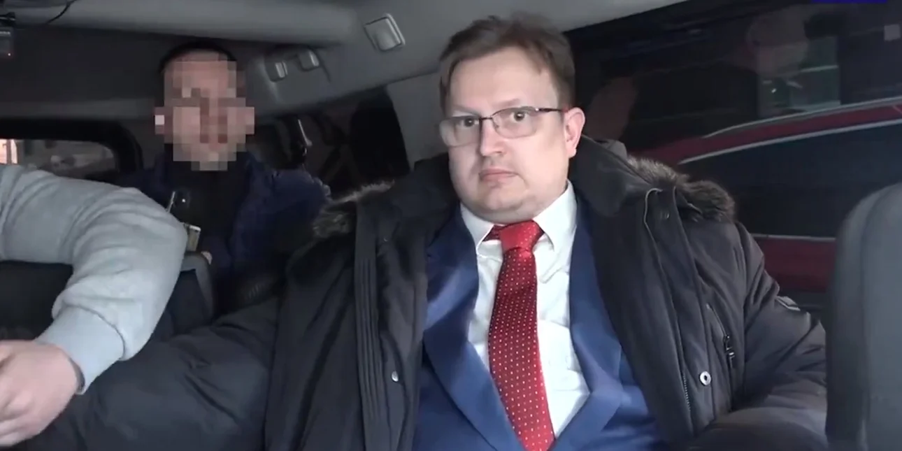 Bίντεο: H στιγμή που η FSB συλλαμβάνει Ρώσο διπλωμάτη – Κατηγορείται για διαρροή πληροφοριών