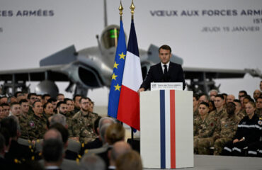 Ανήσυχος ο Μακρόν από τον ρωσικό Oreshnik: «Πρέπει να αποκτήσουμε  αντίστοιχα όπλα αλλιώς…»