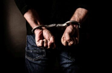 Στα «χέρια» της ΕΛ.ΑΣ 43χρονος οδηγός που έτρεχε με 191χλμ/ώρα στην περιφερειακή Υμηττού