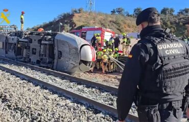 Νέα στοιχεία για τη σιδηροδρομική τραγωδία στην Ισπανία: Εντοπίστηκε σπασμένος αρμός στις ράγες των τρένων!