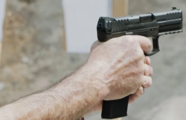 Πεδίο μάχης η κεντρική πλατεία του Άργους: Επεισόδιο με πυροβολισμούς μεταξύ δύο οικογενειών Ρομά (βίντεο)