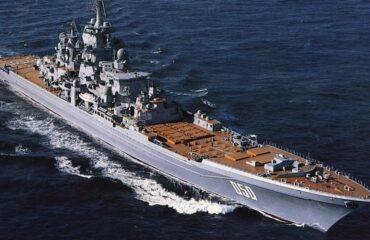 Το ρωσικό Ναυτικό είναι έτοιμο να εντάξει σε υπηρεσία  το  υπέρ-θωρηκτό Admiral Nakhimov με 174 πυραύλους!