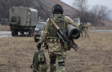 Βίντεο: Ρώσος στρατιώτης καταρρίπτει ουκρανικό UAV με ένα χειροκίνητο drone αναχαίτισης Yolka