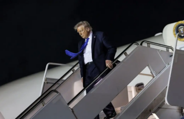 Τεχνικό πρόβλημα στο Air Force One που μετέφερε τον Ν.Τραμπ στο Νταβός