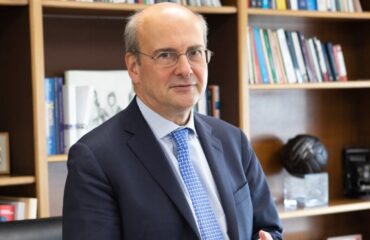 Κ.Χατζηδάκης: Υπεύθυνες δηλώσεις αντί πιστοποιητικών και πιστοποιημένοι επαγγελματίες για επιτάχυνση διαδικασιών