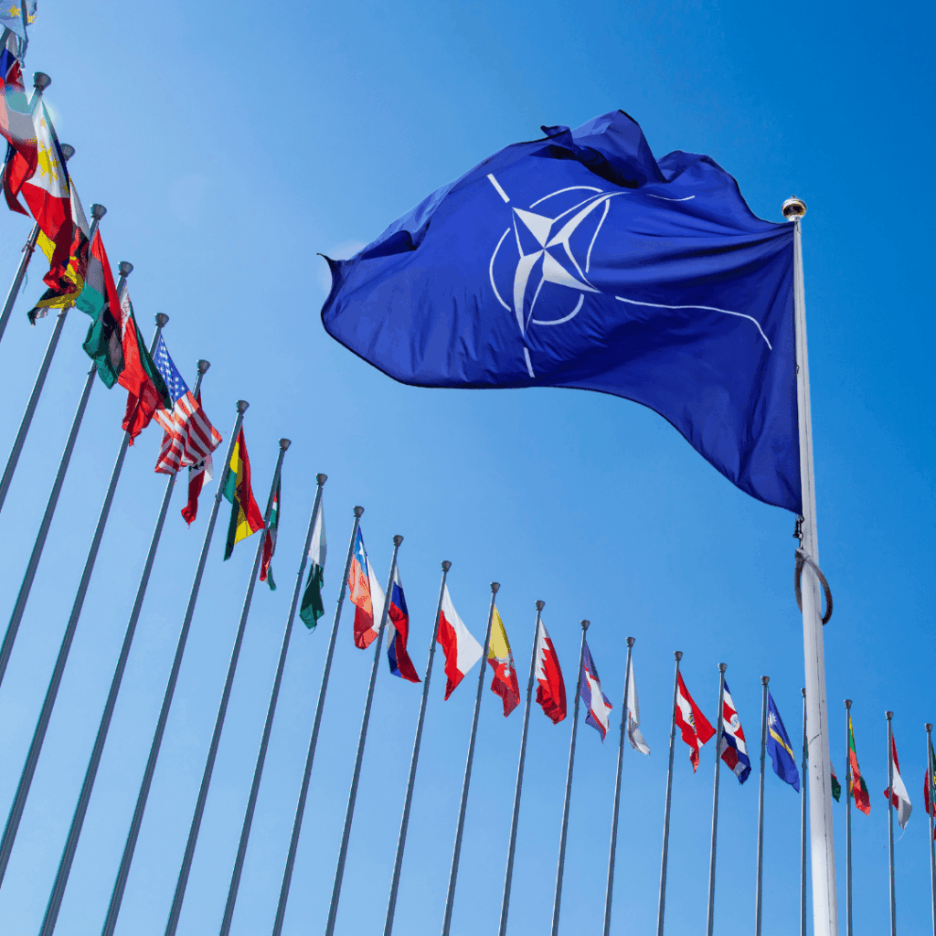 ΝΑΤΟ: «Η αυξανόμενη συνεργασία μεταξύ Κίνας και Ρωσίας συνιστά πηγή ανησυχίας»