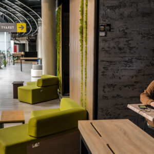 Bίντεο: Ουκρανός πήγε στα McDonald’s του Κιέβου για να παίξει Counter-Strike! – Δεν είχε ηλεκτρικό ρεύμα στο σπίτι