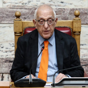 Ν.Κακλαμάνης προς Β.Κικίλια για το παιδί του πεσόντα λιμενικού: «Έτσι και αλλιώς θα το υιοθετούσε η Βουλή»