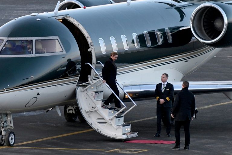 Η πρωθυπουργός της Δανίας στην Γροιλανδία: «Αντιμετωπίζουμε μια σοβαρή κατάσταση»