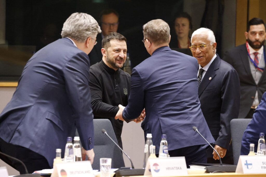 «Βροχή» τα δισ. για τον Ζελένσκι: Σχέδιο 800 δισ. $  για την Ουκρανία εξετάζει η ΕΕ!