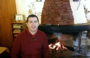 Θάνατος λιμενικού στο Παράλιο Άστρος: Έσωσε ένα μικρό παιδί πριν παρασυρθεί από το κύμα!