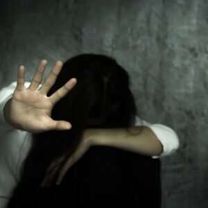 Θεσσαλονίκη: Ποινή φυλάκισης 23 μηνών σε 22χρονο που ξυλοκόπησε άγρια την 20χρονη σύντροφό του