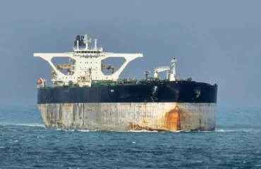 Γαλλία: Κρατούν καπετάνιο τάνκερ με την κατηγορία ότι έφερε  «ψευδή» σημαία