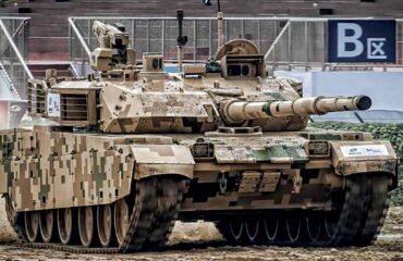 «Ξήλωμα» ανώτατου στρατηγού και μέλος του κόμματος στην Κίνα – Η κακή απόδοση των αρμάτων VT-4 αιτία;