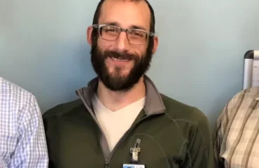 Φωτο-σοκ: Η στιγμή που ο άντρας της ICE δολοφονεί τον 37χρονο νοσοκόμο στη Μινεσσότα ενώ αυτός κρατά το κινητό του!