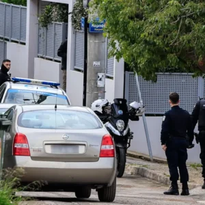 Δολοφονία στην Γλυφάδα: «Είχε προσχεδιασμένο το φονικό του πατέρα του» λέει συγγενής του 46χρονου