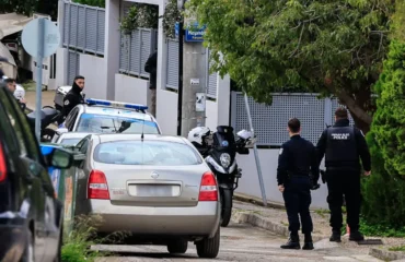 Δολοφονία στην Γλυφάδα: «Είχε προσχεδιασμένο το φονικό του πατέρα του» λέει συγγενής του 46χρονου