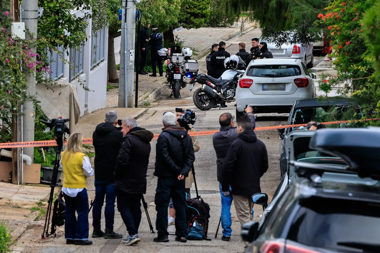 «Παιδί μου πέθανα τώρα, μη με σκοτώνεις άλλο»: Τα τελευταία λόγια του 80χρονου πριν ξεψυχήσει στη Γλυφάδα