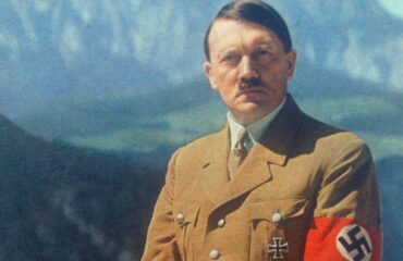 Γερμανία: Όταν ηθοποιός είχε ντυθεί Χίτλερ και είχε βγει στους δρόμους – Η αντίδραση των περαστικών (βίντεο)