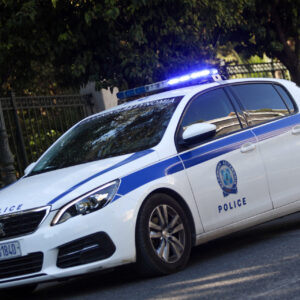 Η ανακοίνωση της ΕΛ.ΑΣ για το έγκλημα στη Γλυφάδα: «Ο 46χρονος αποφυλακίστηκε το 2018 με περιοριστικούς όρους»