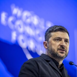 Ξαφνική σκλήρυνση της στάσης του Κιέβου: «Ούτε πόντο δεν παραχωρούμε από το έδαφος της Ουκρανίας»