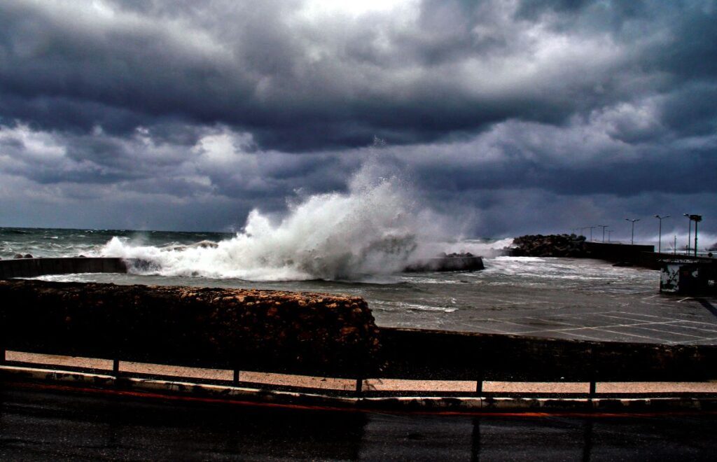 Σε κατάσταση κινητοποίησης «Red Code» η Περιφέρεια Κρήτης λόγω της κακοκαιρίας