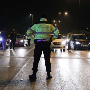 Μπαράζ ελέγχων από την Τροχαία στην Αττική: 10 συλλήψεις για οδήγηση υπό την επήρεια αλκοόλ (φώτο-βίντεο)