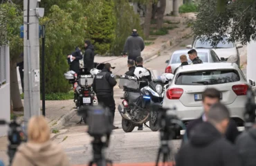 Γλυφάδα: Ποινική δίωξη για ανθρωποκτονία στον 46χρονο πατροκτόνο – Παραπέμφθηκε σε ανακριτή