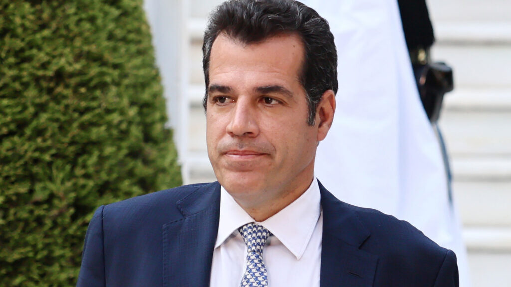 Θάνος Πλεύρης για μετανάστες:  «Συζητάμε με άλλες 4 χώρες για την δημιουργία κέντρων επιστροφής εκτός Ευρώπης»