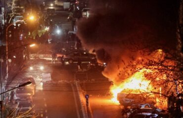 Ιράν: Βίντεο δείχνουν πτώματα στοιβαγμένα σε νοσοκομείο και ελεύθερους σκοπευτές σε στέγες κτιρίων