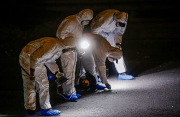 Ύποπτη μηχανή έξω από την Τράπεζα της Ελλάδος – Στο σημείο τα ΤΕΕΜ