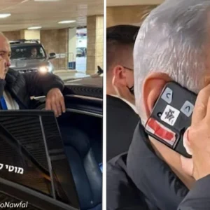 Ο Μ.Νετανιάχου εμφανίστηκε με κινητό που είχε κλεισμένη την κάμερα με ταινία