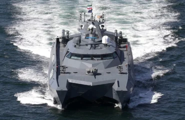 ΕΚΤΑΚΤΟ: Συγκέντρωση ιρανικών, ρωσικών & κινεζικών πολεμικών στα Στενά του Ορμούζ απέναντι στον αμερικανικό Στόλο