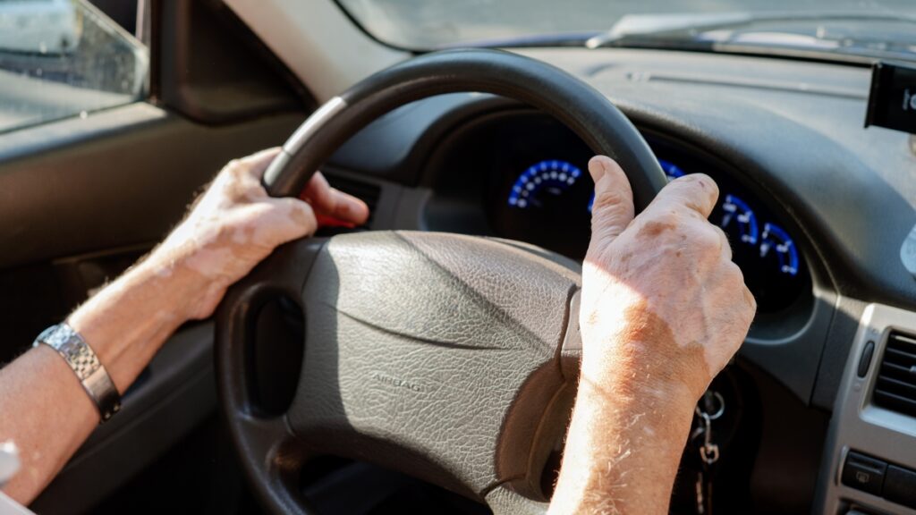 Συνελήφθη 89χρονος που οδηγούσε για 10χλμ ανάποδα στην Εγνατία οδό – Προκάλεσε τροχαίο!