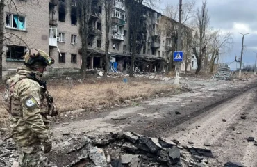 Βίντεο: Ουκρανοί στρατιώτες ζητούν να παραδοθούν στους Ρώσους και εκτελούνται από συμπατριώτες τους