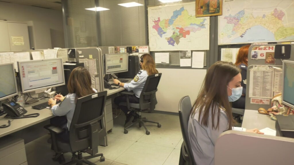 Πρόβλημα στην τηλεφωνική  γραμμή της Άμεσης Δράσης – Έπεσε το «100»! – Αποκαταστάθηκε η βλάβη λέει η ΕΛ.ΑΣ (upd)