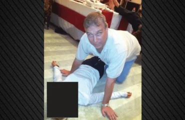 Υπόθεση Τ.Έπσταϊν: Στο «φως» φωτογραφία με τον πρίγκιπα Άντριου πάνω από γυναίκα που βρίσκεται στο πάτωμα