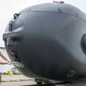 Orca XLUUV: Οι ΗΠΑ έθεσαν σε υπηρεσία το μεγάλο υποβρύχιο drone