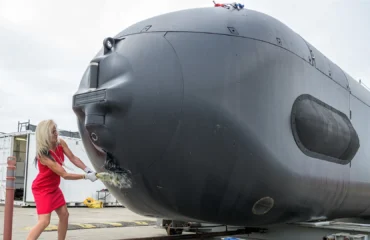 Orca XLUUV: Οι ΗΠΑ έθεσαν σε υπηρεσία το μεγάλο υποβρύχιο drone